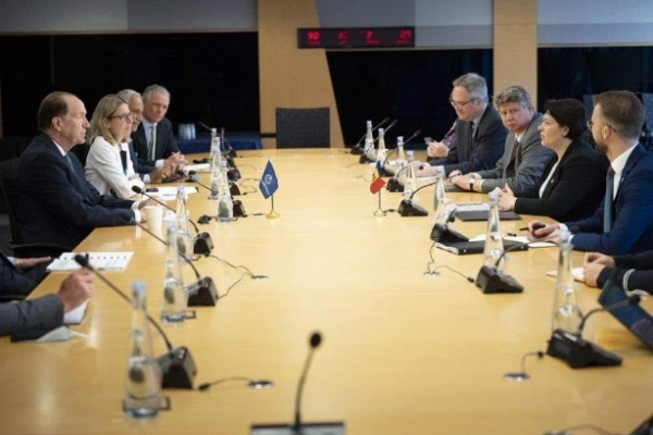 NATALIA GAVRILITA, LA ÎNTREVEDEREA CU PREȘEDINTELE GRUPULUI BĂNCII MONDIALE:"CA SĂ AJUTĂM OAMENII ÎN ACEASTA PERIOADA DE CRIZA, AVEM NEVOIE DE PARTENERIAT PUTERNICE ȘI INSTRUMENTE FLEXIBILE DE FINANȚARE"