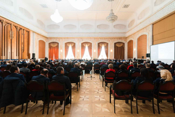 ОБЩЕСТВЕННЫЕ КОНСУЛЬТАЦИИ В ОТНОШЕНИИ НОВОЙ СТРАТЕГИИ АДМИНИСТРАТИВНОЙ РЕФОРМЫ СОСТОЯЛИСЬ В КИШИНЕВЕ, КАГУЛЕ И ХЫНЧЕШТАХ