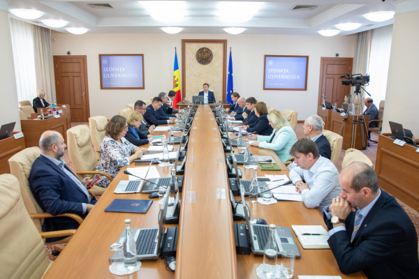 GUVERNUL REDUCE BIROCRAȚIE ÎN DOMENIUL FISCAL ȘI VAMAL