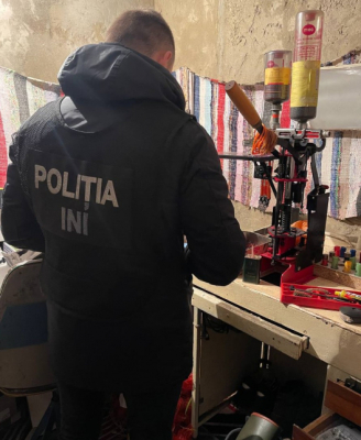 IGP:14 PERCHEZIȚII ȘI ZECI DE MUNIȚII ȘI ARMAMENT RIDICATE