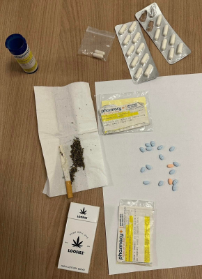 НА МОЛДО-УКРАИНСКОМ ГРАНИЧНОМ ПЕРЕСЕЧЕНИИ ОБНАРУЖЕНЫ ПСИХОТРОПНЫЕ ВЕЩЕСТВА И СИГАРЕТЫ С КОНОПЛЕЙ