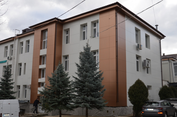 БЛОК №1 ИНСТИТУТА НЕВРОЛОГИИ И НЕЙРОХИРУРГИИ БУДЕТ МЕНЬШЕ ТРАТИТЬ НА ОТОПЛЕНИЕ