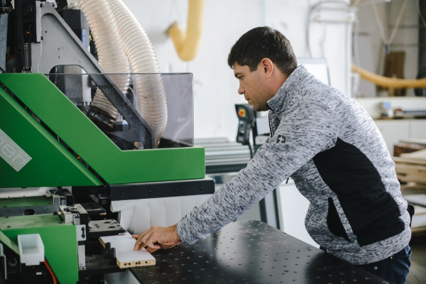 GRANTURI PENTRU RETEHNOLOGIZARE OFERITE DE ODA, VALORIFICATE EFICIENT DE ANTREPRENORI