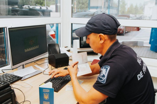 ACTE UCRAINENE FALSIFICATE, DEPISTATE LA TRECEREA FRONTIEREI