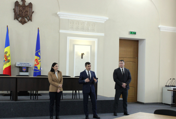 AU FOST NUMIȚI ÎN FUNCȚIE NOII ADJUNCȚI AI PROCURORULUI GENERAL INTERIMAR