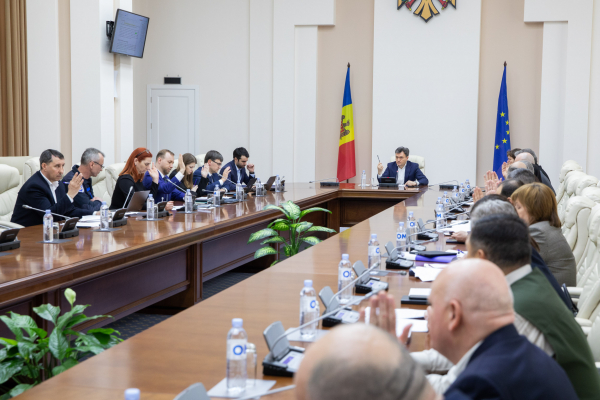 РЕШЕНИЕ КЧС:ПОГРАНИЧНАЯ ПОЛИЦИЯ МОЖЕТ СМЯГЧИТЬ УСЛОВИЯ ПРОХОДА В МЕЖДУНАРОДНОМ АЭРОПОРТУ КИШИНЕВ