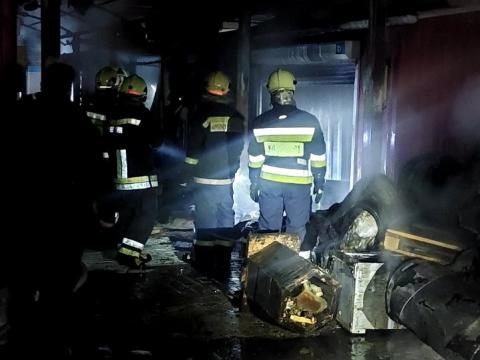 ВМЕШАТЕЛЬСТВО ПОЖАРНЫХ ПО АДРЕСУ ХЫНЧЕШТЬ, 142