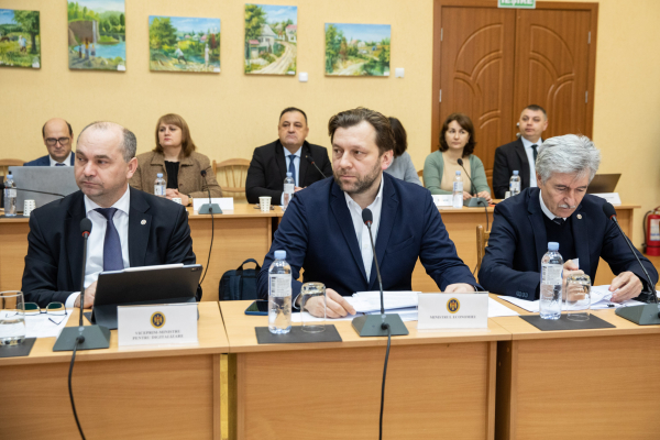 ПРАВИТЕЛЬСТВО ПРИНЯЛО РЕШЕНИЕ СОЗДАТЬ НАЦИОНАЛЬНУЮ КОМИССИЮ ПО НАЛОГОВЫМ МОНОПОЛИЯМ