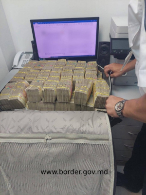 UN CETĂȚEAN AL RUSIEI A ÎNCERCAT SĂ SCOATĂ DIN CHIȘINĂU SPRE ISTANBUL 4,7 MLN HRIVNE ȘI ALTĂ VALUTĂ