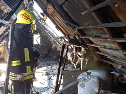 ВМЕШАТЕЛЬСТВО ПОЖАРНЫХ НА УЛИЦЕ ИВАН КОЖЕДУБ № 23 В МУНИЦИПАЛИТЕТЕ. БЕЛЬЦЫ