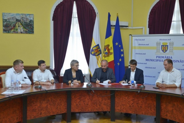 REGIA AUTOSALUBRITATE ЗАКУПИТ В СТОЛИЦЕ 8 БОЛЬШЕГРУЗНЫХ АВТОМОБИЛЕЙ ДЛЯ ВЫВОЗА ТБО