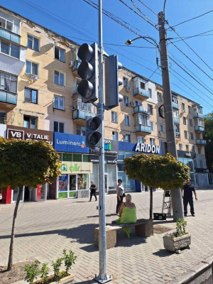 INSTALAREA A ÎNCĂ UNUI SEMAFOR LA INTERSECȚIA STRĂZILOR KIEV - BL. MOSCOVA